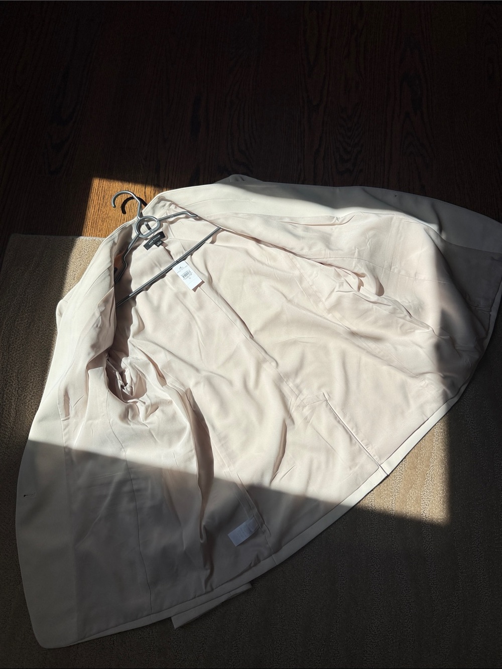 Ann Taylor The Long Collarless Blazer in Fluid Crepe - Picture 16 of 16